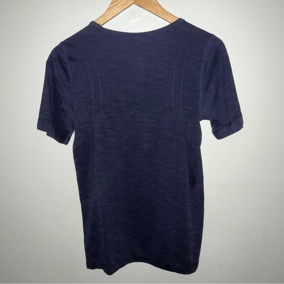 New with Tags Under Armour Threadborne T-shirt Blue Women’s Size Medium - Picture 6 of 7